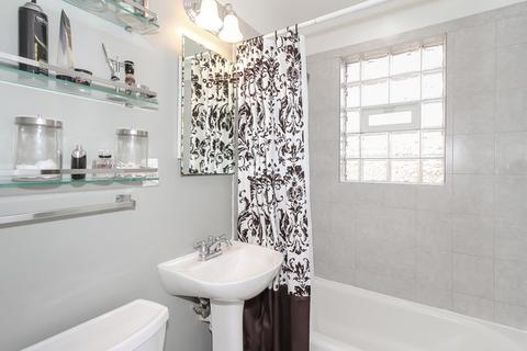 367 S Warrington Rd, Des Plaines, IL 60016 photo 16