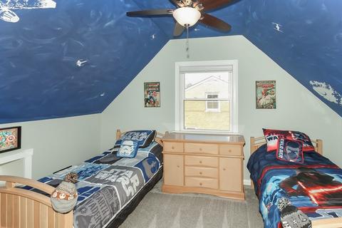 367 S Warrington Rd, Des Plaines, IL 60016 photo 18