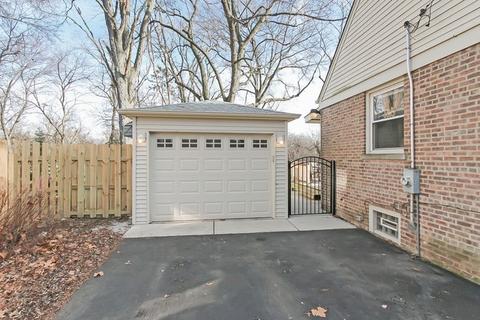 367 S Warrington Rd, Des Plaines, IL 60016 photo 4