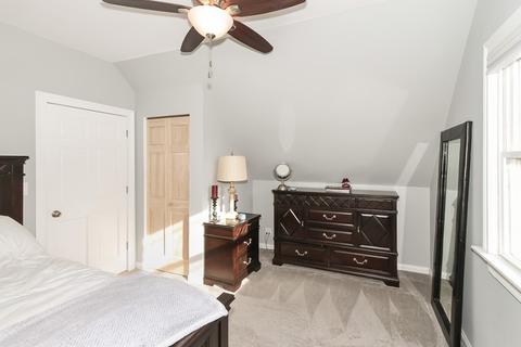 367 S Warrington Rd, Des Plaines, IL 60016 photo 15
