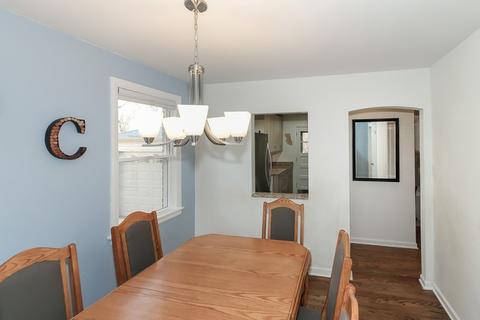 367 S Warrington Rd, Des Plaines, IL 60016 photo 8