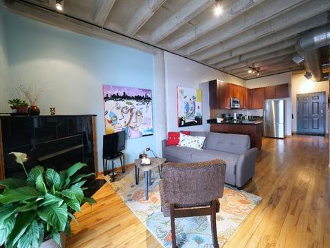 809 E 40th St #4-1, Chicago, IL 60653 photo 3