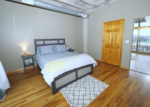 809 E 40th St #4-1, Chicago, IL 60653 photo 22