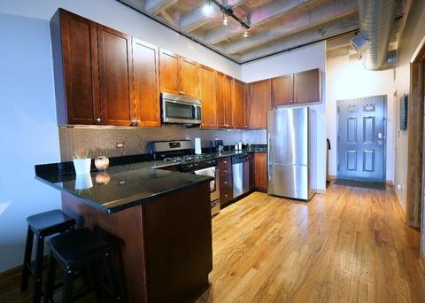809 E 40th St #4-1, Chicago, IL 60653 photo 17