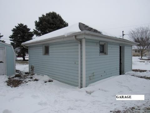 411 E Washington St, Gardner, IL 60424 photo 5