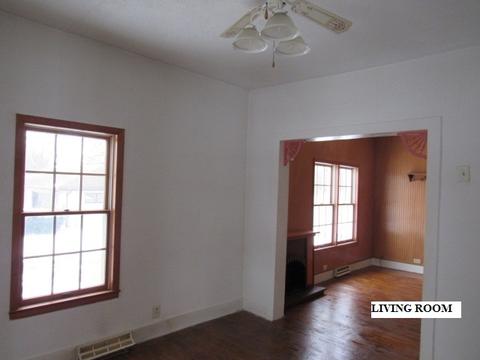 411 E Washington St, Gardner, IL 60424 photo 8