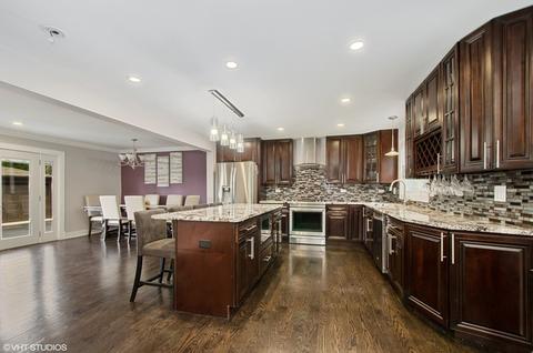 576 N 7th Ave, Des Plaines, IL 60016 photo 4