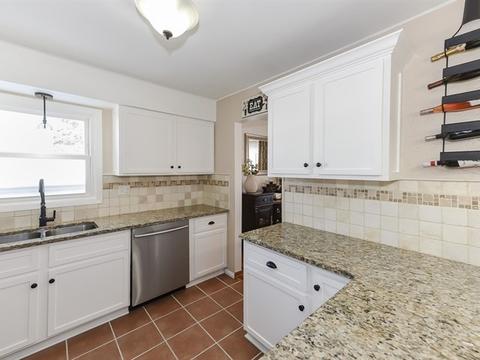 86 Lockman Cir, Elgin, IL 60123 photo 8
