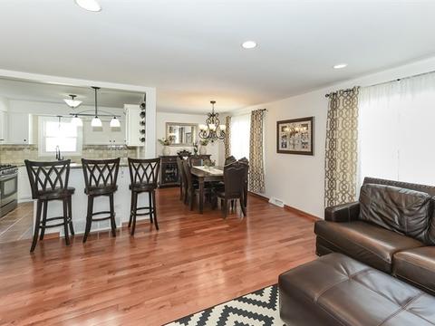 86 Lockman Cir, Elgin, IL 60123 photo 5