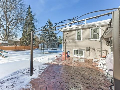 86 Lockman Cir, Elgin, IL 60123 photo 2