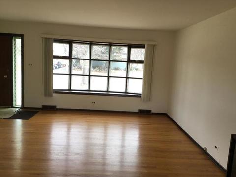 956 N Mill Rd, Addison, IL 60101 photo 7