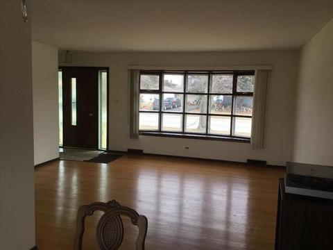 956 N Mill Rd, Addison, IL 60101 photo 6