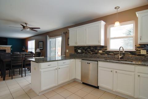2014 Crosswind Dr, Plainfield, IL 60586 photo 8