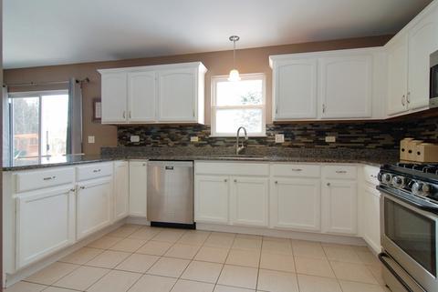 2014 Crosswind Dr, Plainfield, IL 60586 photo 9