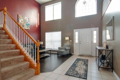 2014 Crosswind Dr, Plainfield, IL 60586 photo 2