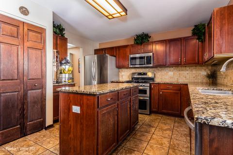 700 Brita Trl, Minooka, IL 60447 photo 7