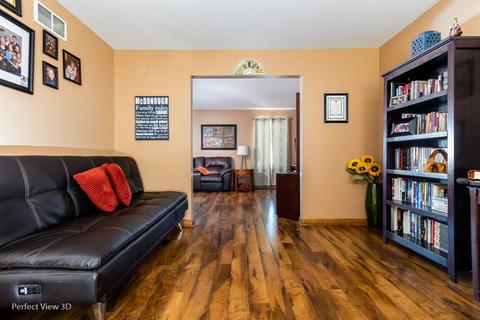 700 Brita Trl, Minooka, IL 60447 photo 3