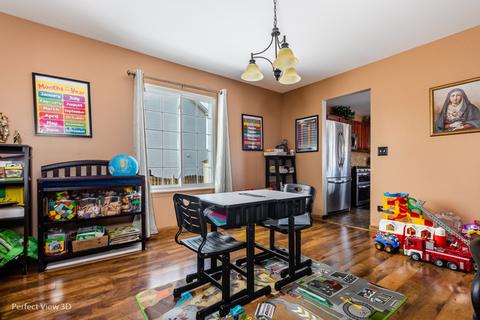 700 Brita Trl, Minooka, IL 60447 photo 4