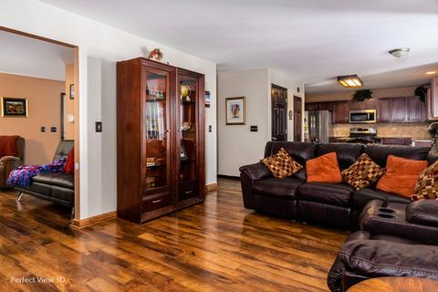 700 Brita Trl, Minooka, IL 60447 photo 9