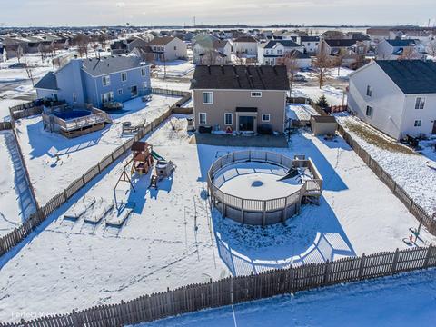 700 Brita Trl, Minooka, IL 60447 photo 24
