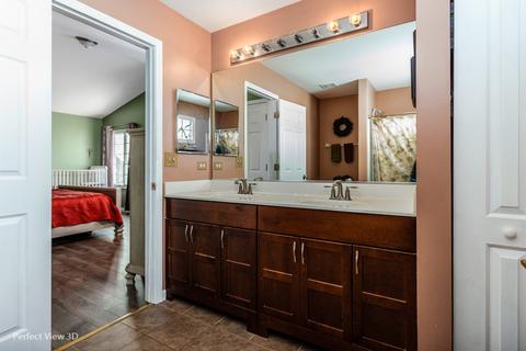 700 Brita Trl, Minooka, IL 60447 photo 16