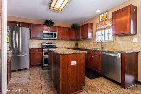 700 Brita Trl, Minooka, IL 60447 photo 6
