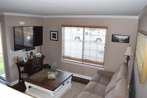 2425 Mayfield Dr, Montgomery, IL 60538 photo 8