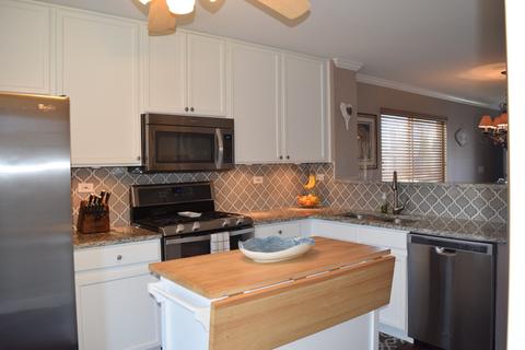 2425 Mayfield Dr, Montgomery, IL 60538 photo 3