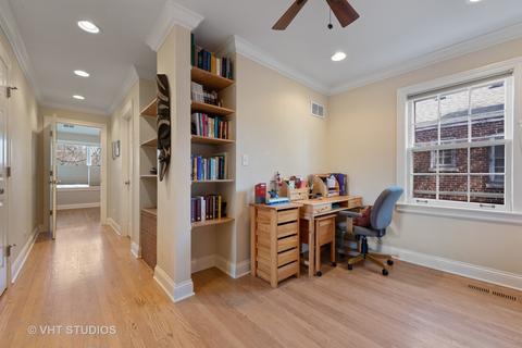 1609 Dobson St, Evanston, IL 60202 photo 9