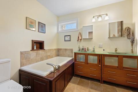 1609 Dobson St, Evanston, IL 60202 photo 11