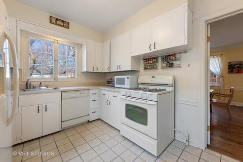 1609 Dobson St, Evanston, IL 60202 photo 5