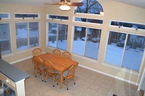 100 Norman Dr, Mchenry, IL 60050 photo 4