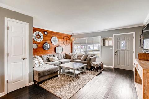 1015 Dawes Ave, Wheaton, IL 60189 photo 3
