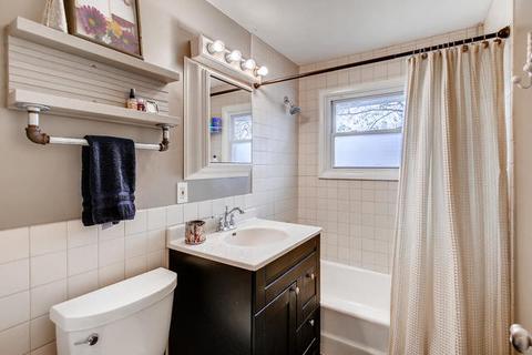 1015 Dawes Ave, Wheaton, IL 60189 photo 14