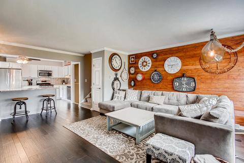 1015 Dawes Ave, Wheaton, IL 60189 photo 2