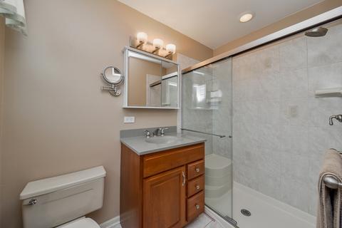 25 W730 Wenona Ln, Wheaton, IL 60189 photo 15
