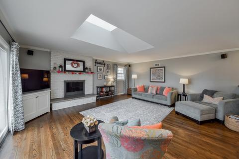 25 W730 Wenona Ln, Wheaton, IL 60189 photo 6