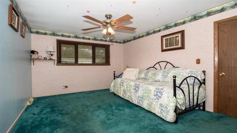 350 Ambleside Rd, Des Plaines, IL 60016 photo 12