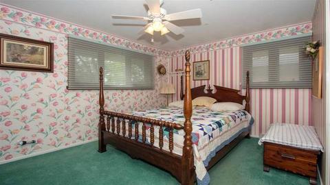350 Ambleside Rd, Des Plaines, IL 60016 photo 14