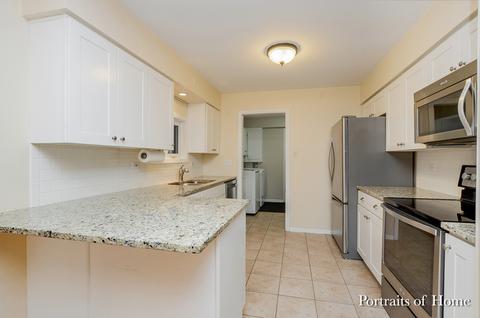 1319 Webster Ave, Wheaton, IL 60187 photo 5