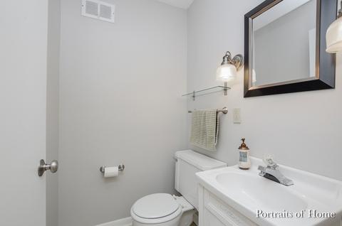 1319 Webster Ave, Wheaton, IL 60187 photo 8