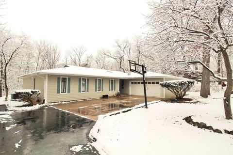178 Stonegate Rd, Trout Valley, IL 60013 photo 1