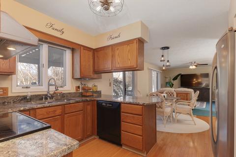 1119 N Linden St, Normal, IL 61761 photo 10
