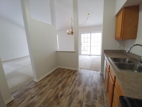 331 Emerald Ln, Algonquin, IL 60102 photo 7