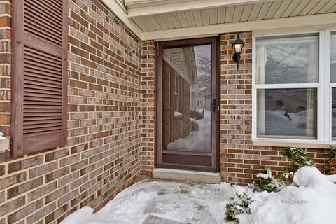 34 Willow Cir, Cary, IL 60013 photo 3