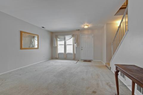 34 Willow Cir, Cary, IL 60013 photo 7