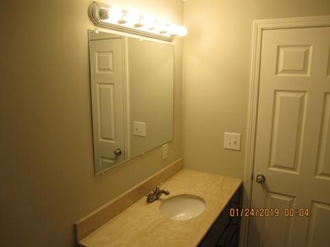 105 Kenneth Cir, Elgin, IL 60120 photo 21