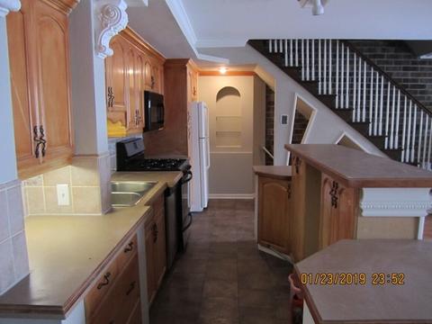 105 Kenneth Cir, Elgin, IL 60120 photo 9