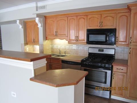 105 Kenneth Cir, Elgin, IL 60120 photo 7