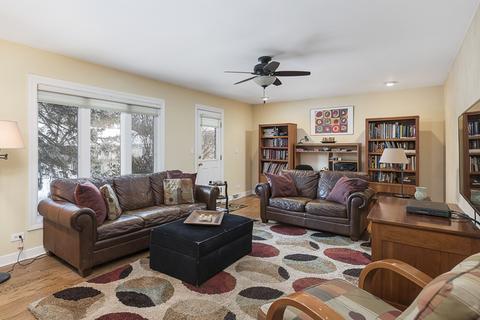 1607 Wadsworth Rd, Wheaton, IL 60189 photo 11